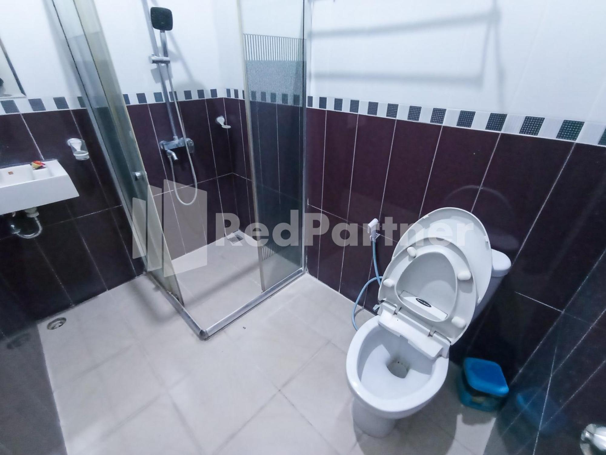 Nillo Hotel Kebumen Mitra Reddoorz Екстер'єр фото