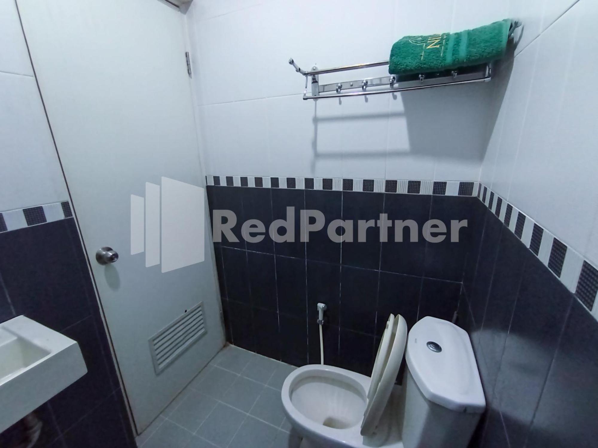 Nillo Hotel Kebumen Mitra Reddoorz Екстер'єр фото