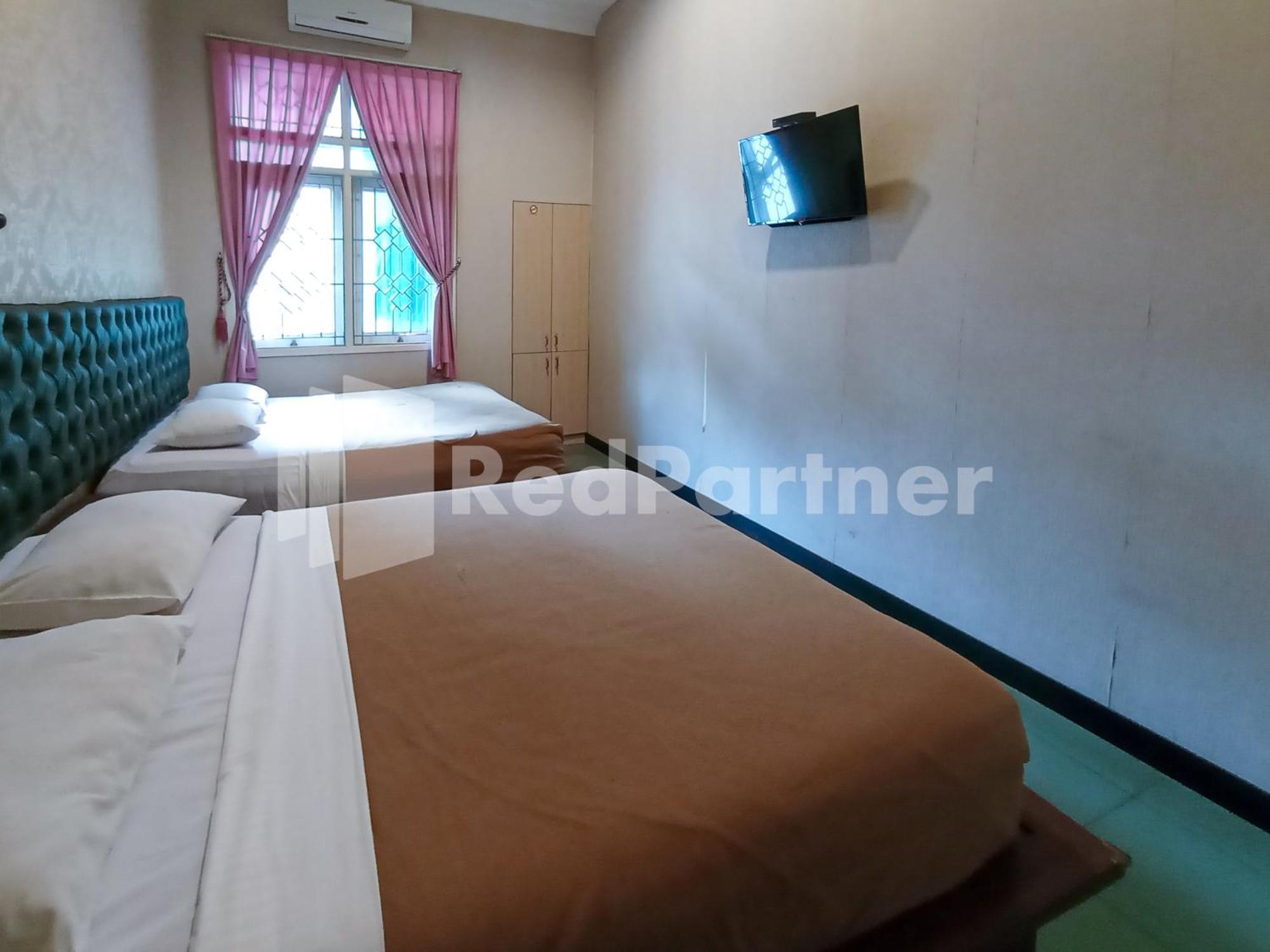Nillo Hotel Kebumen Mitra Reddoorz Екстер'єр фото