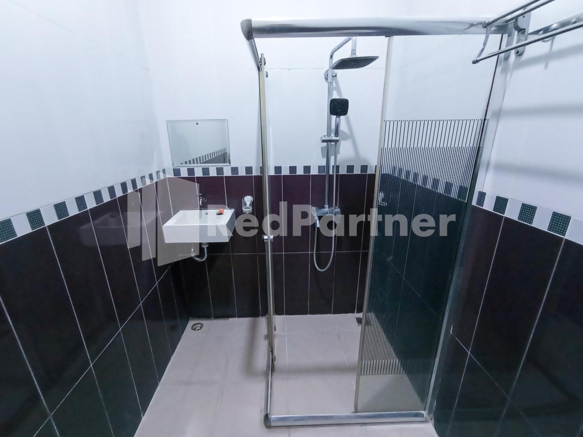 Nillo Hotel Kebumen Mitra Reddoorz Екстер'єр фото
