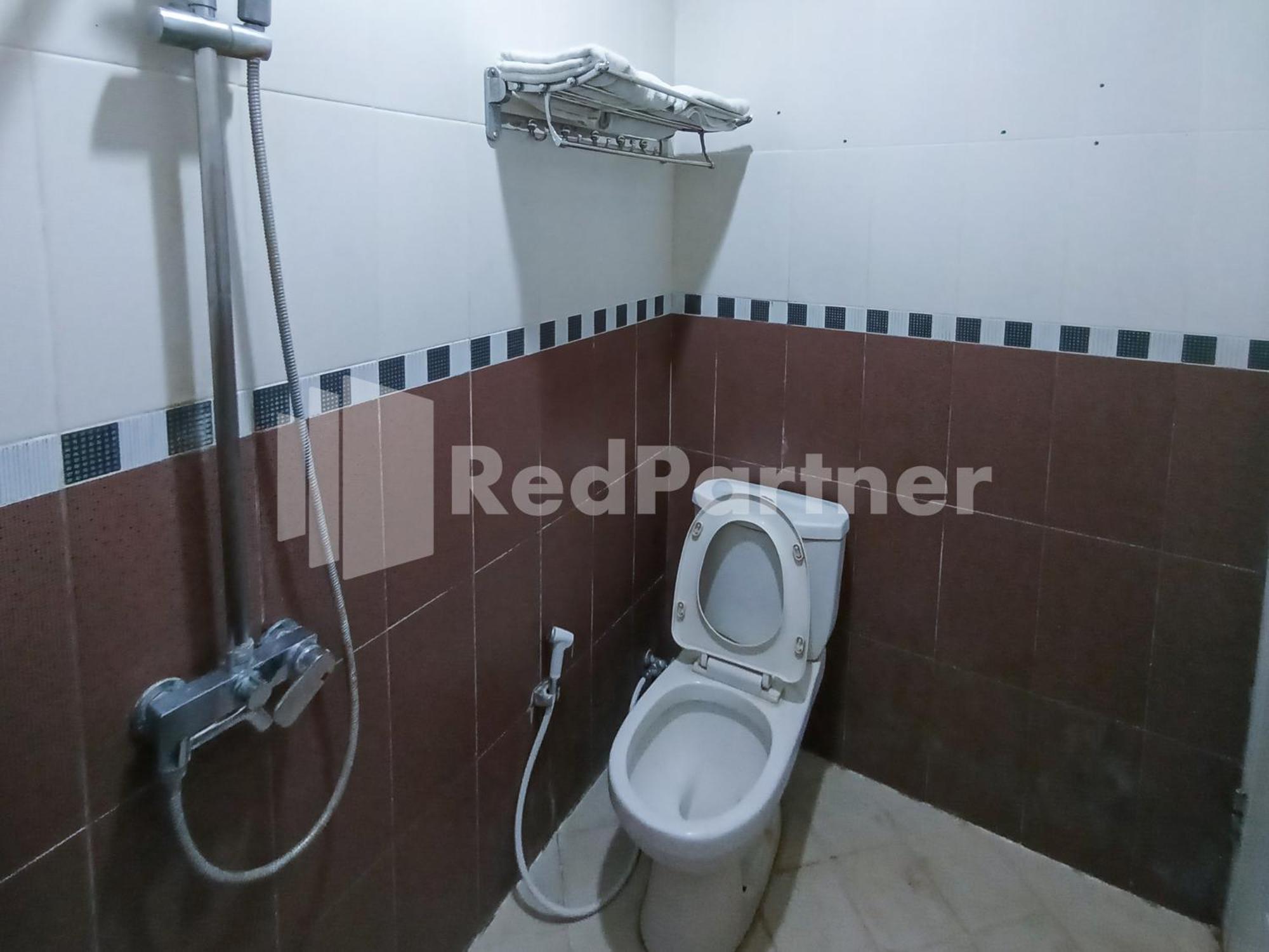 Nillo Hotel Kebumen Mitra Reddoorz Екстер'єр фото