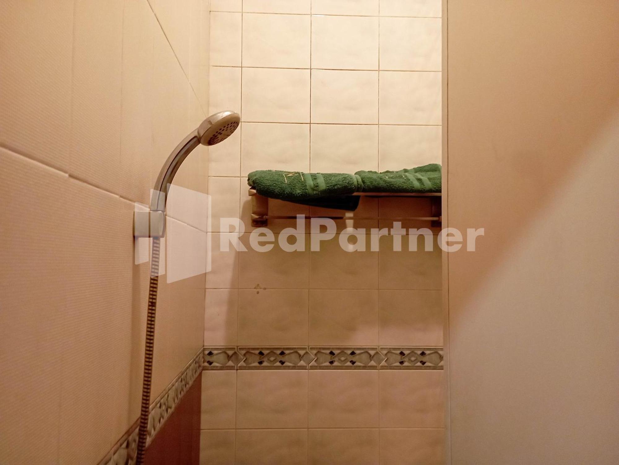 Nillo Hotel Kebumen Mitra Reddoorz Екстер'єр фото