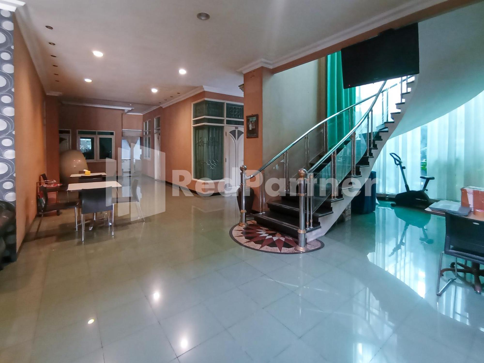 Nillo Hotel Kebumen Mitra Reddoorz Екстер'єр фото